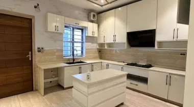 5 bedroom fully detached duplex with pool  Available for both commercial and residential  Commercial Rent: 20m for 2 years