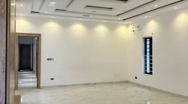 5 bedroom fully detached duplex with pool  Available for both commercial and residential  Commercial Rent: 20m for 2 years