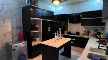 5 Bedroom Triplex with BQ and mini office available for rent in Chevron (comes with inverter)