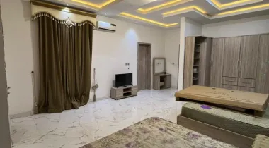 5 Bedroom Triplex with BQ and mini office available for rent in Chevron (comes with inverter)