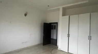 3Bedroom Terrace Duplex  Location: VGC (Harris Drive)