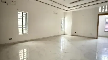 5 BEDROOM FULLY DETACHED DUPLEX AVAILABLE FOR RENT!!!