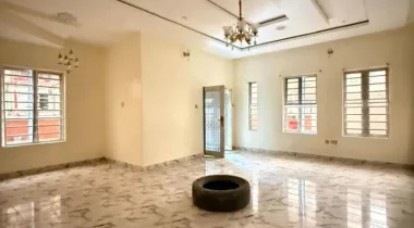 4  TERRACE  DUPLEX AVAILABLE FOR RENT