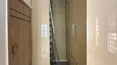 4  TERRACE  DUPLEX AVAILABLE FOR RENT