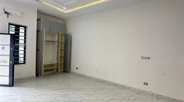 4 BEDROOM TERRACE  DUPLEX AVAILABLE FOR RENT