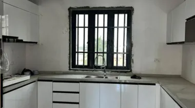 Friendly &amp; affordable 3 bedroom apartment with elevator in a secure estate