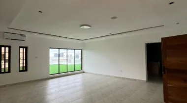 6 Bedroom detached duplex with pool, cinema, 2 guest rooms, 2 kitchens, rooftop terrace and a private garage