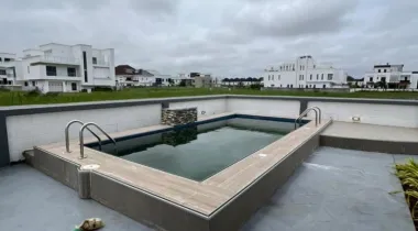 6 Bedroom detached duplex with pool, cinema, 2 guest rooms, 2 kitchens, rooftop terrace and a private garage