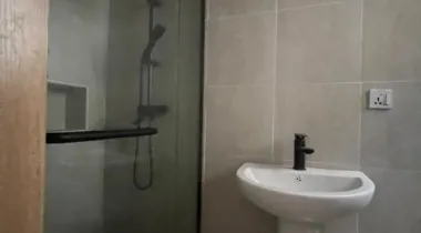 4BEDROOM TERRACE DUPLEX SITTING ON TWO FLOORS IN CHEVRON FOR SALE
