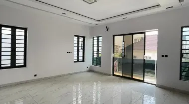 EXQUISITELY CARVED LUXURY 4BEDROOM DETACHED DUPLEX WITH BQ*