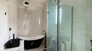 EXQUISITELY CARVED LUXURY 4BEDROOM DETACHED DUPLEX WITH BQ*
