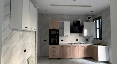 *A BEAUTIFULLY BUILT 2BEDROOM APARTMENT
