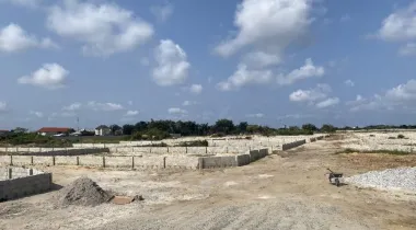 Discover luxury and comfort at Ayora Haven, perfectly located at Iberekodo, off Lekki/Epe Expressway, beside Eleganza, Ibeju-Lekki, Lagos.