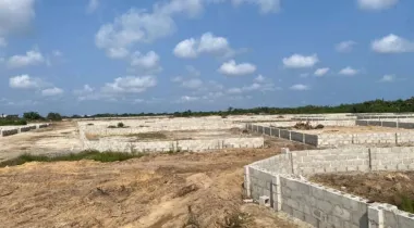 Discover luxury and comfort at Ayora Haven, perfectly located at Iberekodo, off Lekki/Epe Expressway, beside Eleganza, Ibeju-Lekki, Lagos.