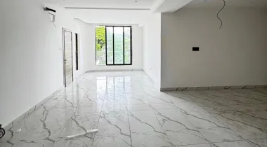 3BEDROOM APARTMENT WITH POOL AND GYM