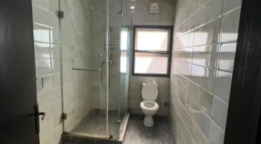 (4) BEDROOM DETACHED PROPERTY