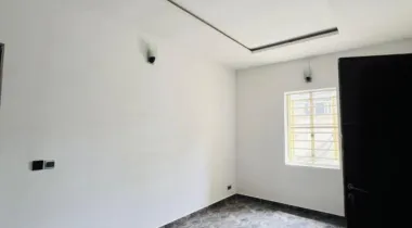 2 BED || 6 MILLION || AGUNGI , LEKKI LAGOS