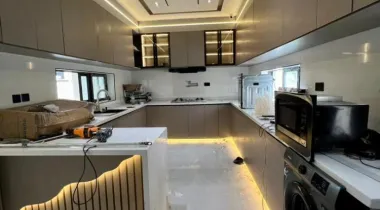 BEAUTIFULLY DESIGNED 5 BED DETACHED HOME WITH POOL,CINEMA, GYM, ROOFTOP TERRACE AND BQ