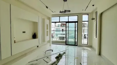 BEAUTIFULLY DESIGNED 5 BED DETACHED HOME WITH POOL,CINEMA, GYM, ROOFTOP TERRACE AND BQ