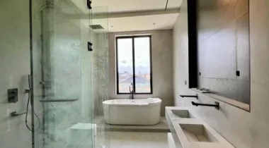 6 BED DETACHED SMART HOME WITH, PRIVATE CINEMA, POOL, AND ROOFTOP TERRACE