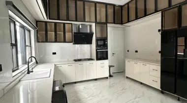 FULLY FURNISHED 5 BEDROOM FULLY DETACHED DUPLEX WITH BQ