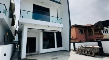 5 Bedroom Fully Detached Duplex with BQ and Swimming Pool