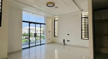 5 Bedroom Fully Detached Duplex with BQ and Swimming Pool