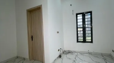 4 BEDROOM FULLY DETACHED DUPLEX WITH BQ