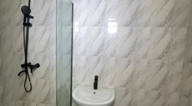5 BEDROOM FULLY DETACHED AND BQ