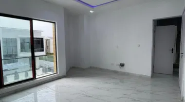 4 BEDROOM FULLY DETACHED DUPLEX WITH BQ