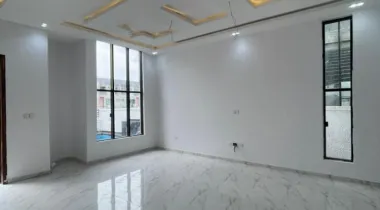 4 BEDROOM FULLY DETACHED DUPLEX WITH BQ