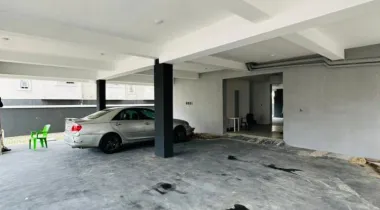 2 Bedroom Apartment with Swimming pool and Elevator