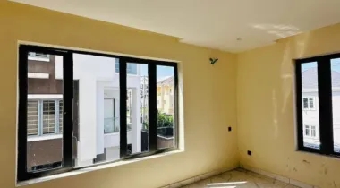 2 Bedroom Apartment with Swimming pool and Elevator