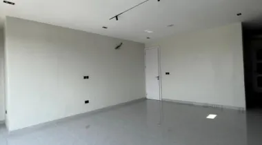 WELL FINISHED 5 BEDROOM FULLY DETACHED DUPLEX FOR SALE