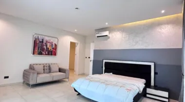 *A MAGNIFICENT CONTEMPORARY BRAND NEW  AUTOMATED 5 BEDROOM FULLY DETACHED DUPLEX WITH Swimming pool