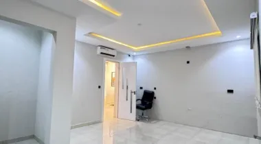 *A MAGNIFICENT CONTEMPORARY BRAND NEW  AUTOMATED 5 BEDROOM FULLY DETACHED DUPLEX WITH Swimming pool