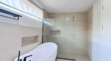 *A MAGNIFICENT CONTEMPORARY BRAND NEW  AUTOMATED 5 BEDROOM FULLY DETACHED DUPLEX WITH Swimming pool