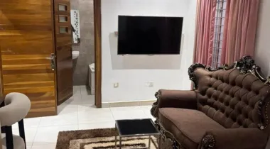 5 bedroom fully detached duplex with BQ and security post all rooms ensuite, comes with inverter and generator.