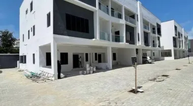 Spacious 4 bedroom terrace duplex in a secured and flood free neighborhood  Ikate, Lekki. Lagos .  Rent :15m
