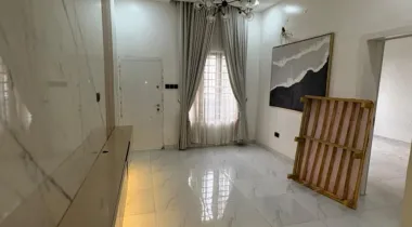 4bedroom Semi detached duplex available for rent  Location chevron 12m 
