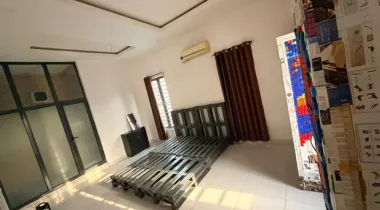 Self compound mini flat  A room and parlor with kitchen and 2 toilet  Rent 5m 