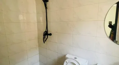 2 bedroom flat apartment  Location: chevron second toll gate 