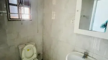 3 bedroom flat apartment with bq  Location: chevron toll gate