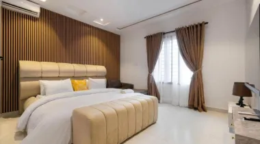 Book this cozy 🥰 and luxurious 2 Bedroom Penthouse with a  *Rooftop Pool  🏊‍♀️  *Rooftop Gym 