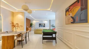 Book this cozy 🥰 and luxurious 3 Bedroom Penthouse with a  *Rooftop Pool  🏊‍♀️ 