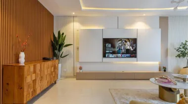 Book this cozy 🥰 and luxurious 3 Bedroom Penthouse with a  *Rooftop Pool  🏊‍♀️ 