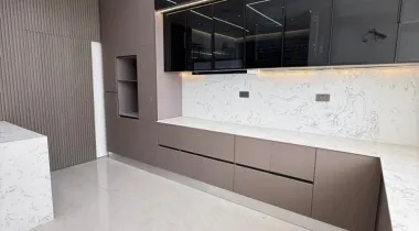 6 BEDROOMS FULLY  WITH 2 BQ's AND 1 CINEMA ROOM