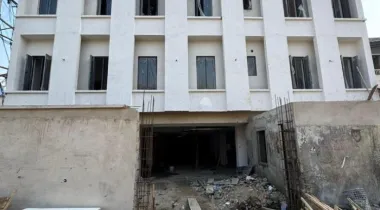 *TASTEFULY BUILT APARTMENT FOR SALE AT STANFORD ESTATE, IKATE* 🏡🏠