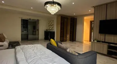 TASTEFULLY BUILT NEWLY FULLY SERVICED WATER FRONT FULLY FURNISHED THREE (3) BEDROOM IN BANANA ISLAND