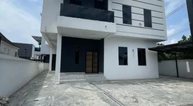 5 BEDROOM FULLY DETACHED AND BQ FOR SALE